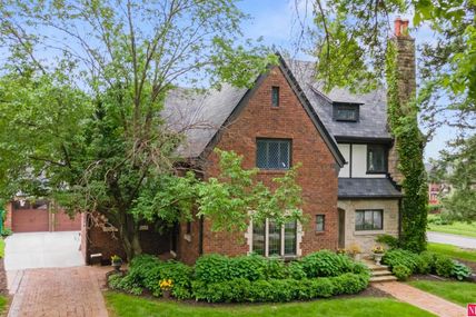 703 N 57th Street , Omaha, NE 68132