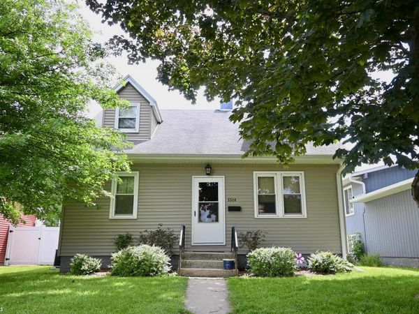 1514 S 8Th Street, Burlington, IA 52601