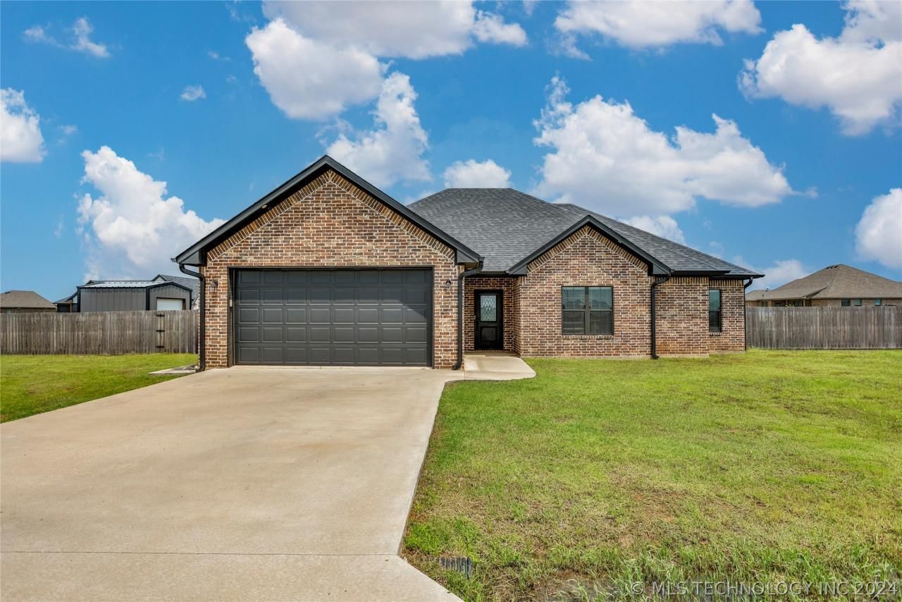 52 CONNER WAY , CALERA, OK 74730 | ccoklahoma.com | MLS ID 2418554