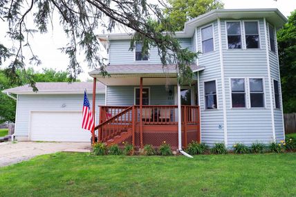 305 VINE Street, TABOR, IA 51563