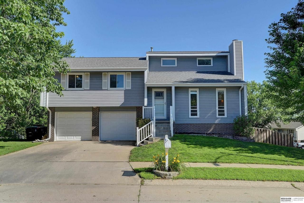 2220 N 127th Circle , Omaha, NE 68164