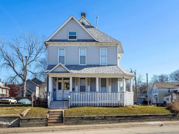 737 17TH Street, Rock Island, IL 61201