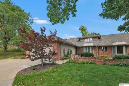 10214 Fieldcrest Drive , Omaha, NE 68114