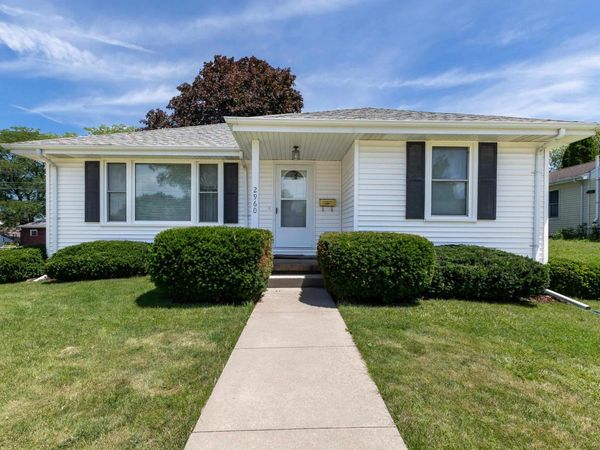 2960 Burlington Street, Dubuque, IA 52001