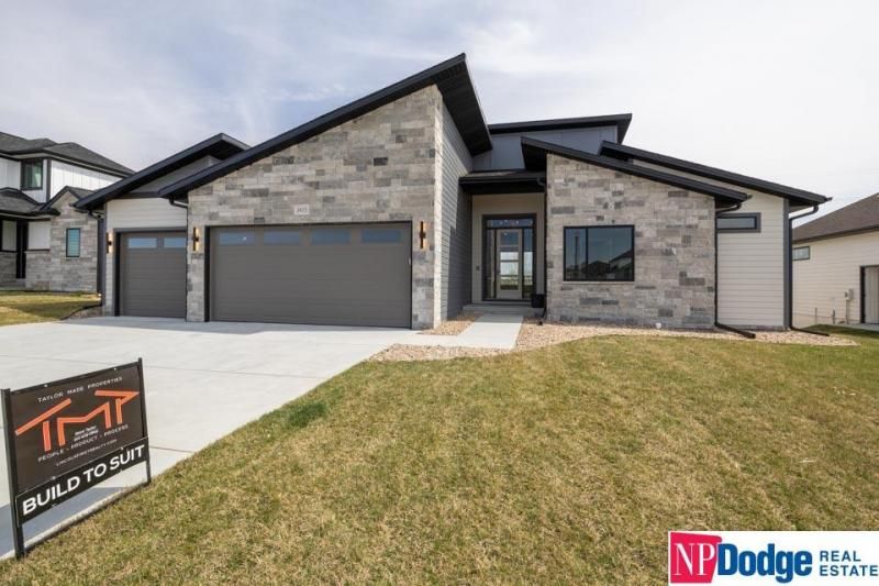 3455 Tree Line Drive , Lincoln, NE 68516