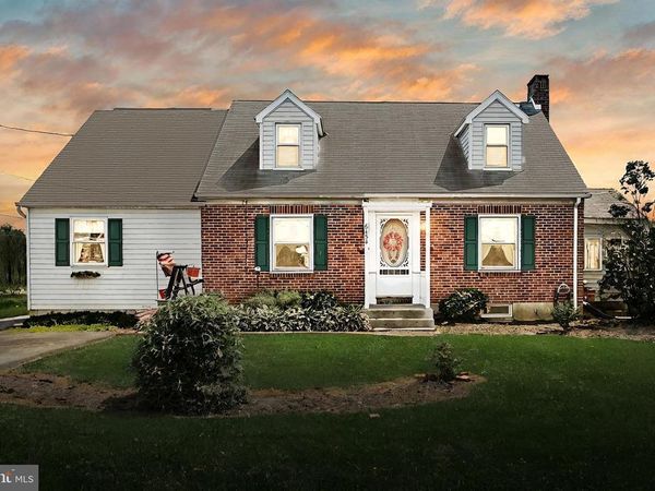 6454 LINCOLN HIGHWAY W, THOMASVILLE, PA 17364