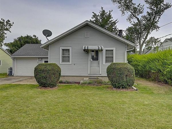 259 25th Avenue SW, Cedar Rapids, IA 52404
