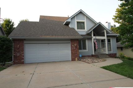 15208 Patterson Drive , Omaha, NE 68137