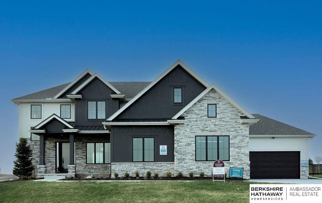 12366 Schirra Street , Papillion, NE 68046