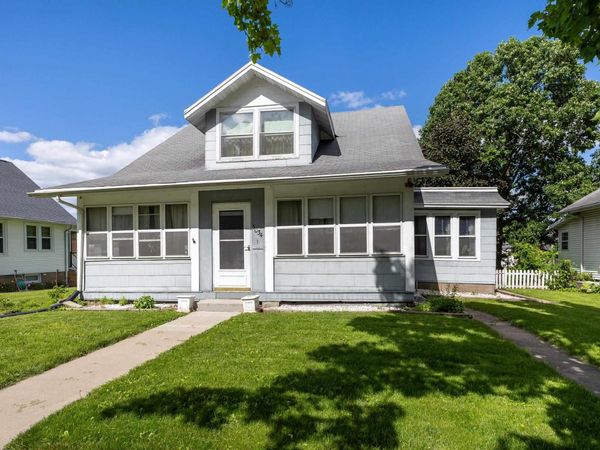 3034 Lemon Street, Dubuque, IA 52001