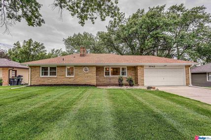 3042 S 108th Street , Omaha, NE 68144