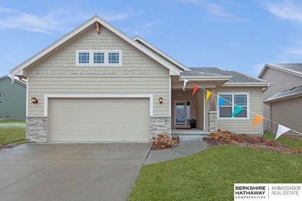 16920 Virginia Street , Omaha, NE 68136