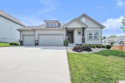 6016 N 151 Avenue , Omaha, NE 68116