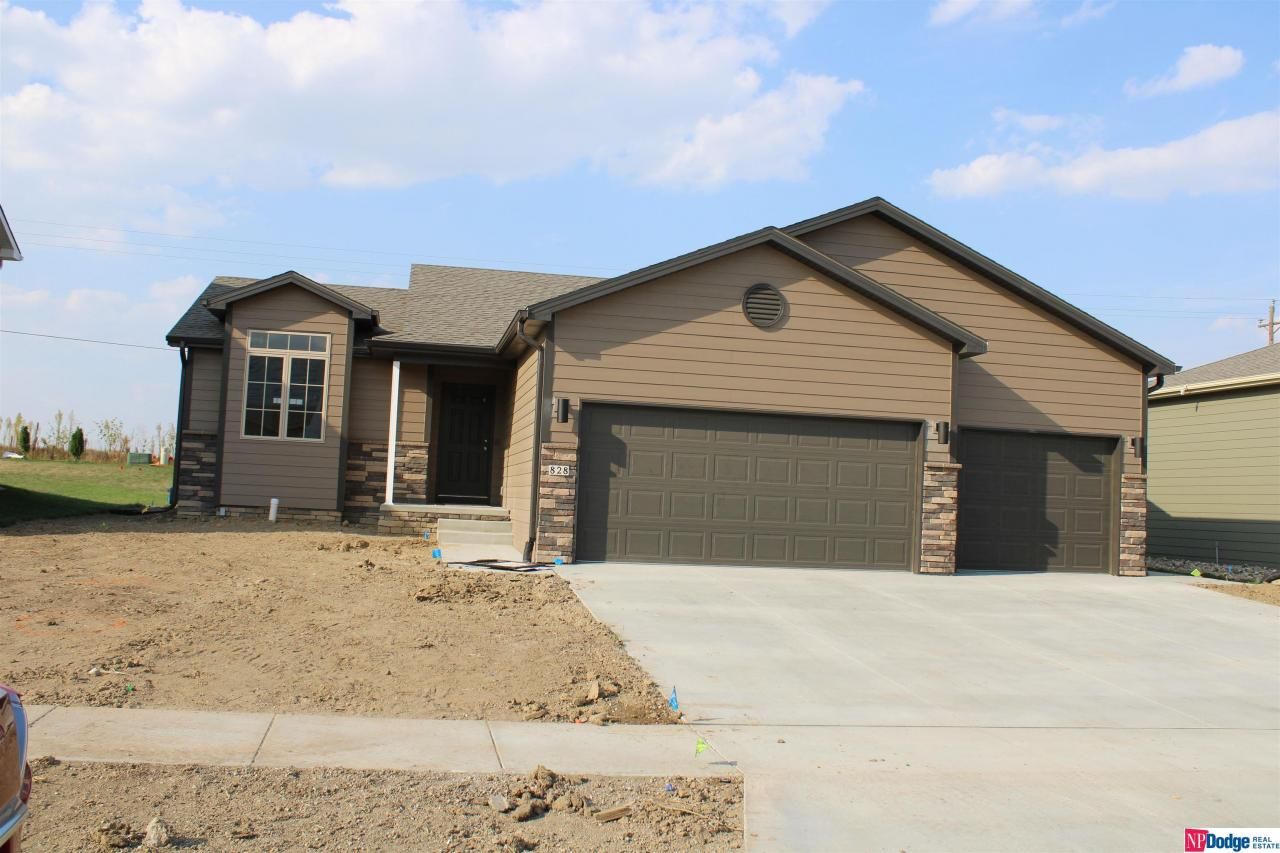 828 W Avondale Street , Lincoln, NE 68523