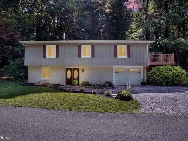 840 HOLLOW ROAD, DELTA, PA 17314
