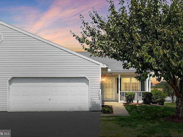 4056 WOODSPRING LANE, Unit 4056, YORK, PA 17402