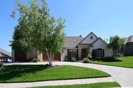 11816 Deer Creek Drive , Omaha, NE 68142