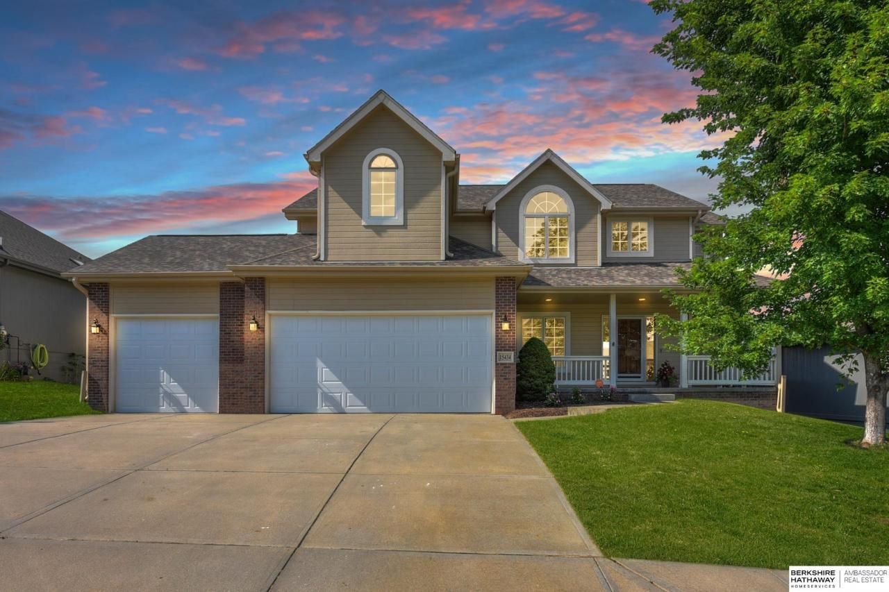 15434 Rosewood Street, Omaha, NE 68138