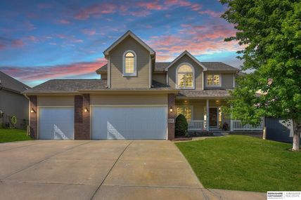 15434 Rosewood Street, Omaha, NE 68138