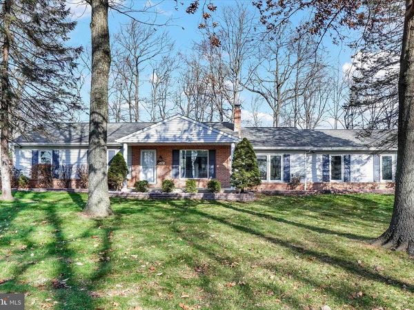 8234 PLEASANT VALLEY ROAD, STEWARTSTOWN, PA 17363