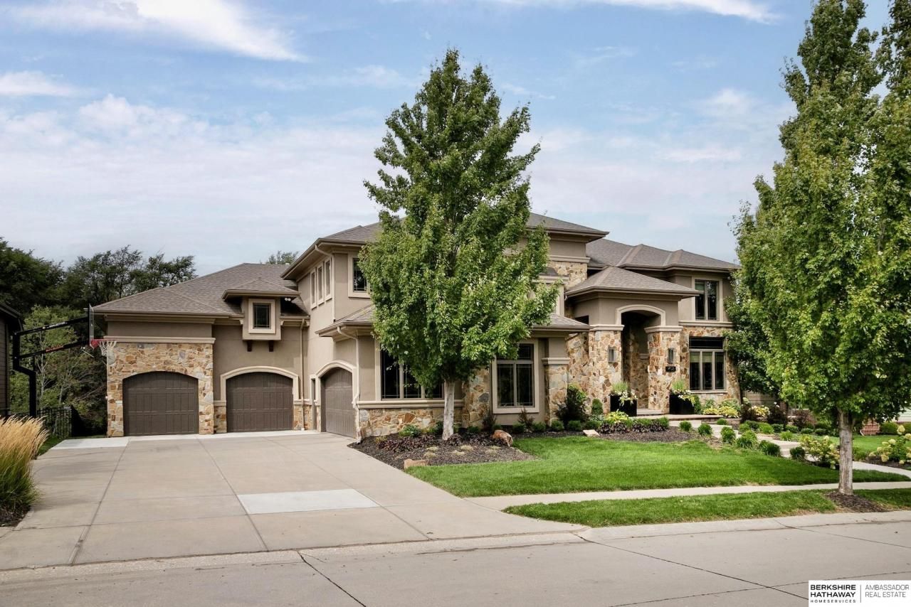 1408 N 187th Street , Elkhorn, NE 68022