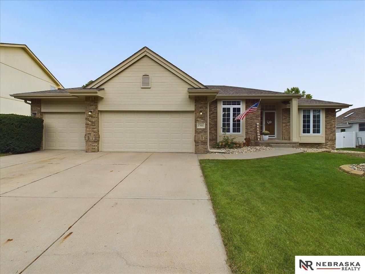 17016 K Street , Omaha, NE 68135