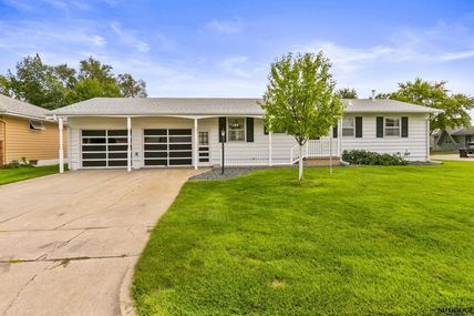 310 N Thomas Street , Fremont, NE 68025