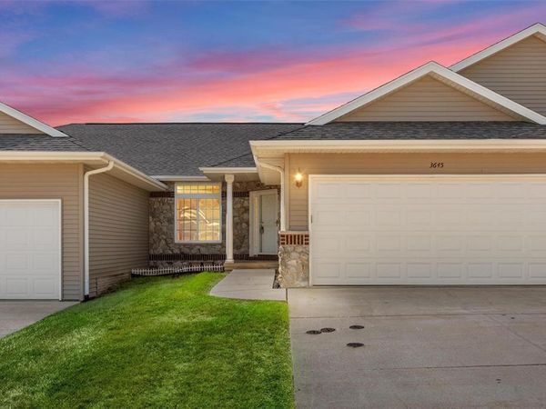 3645 Stoney Point Road SW, Cedar Rapids, IA 52404