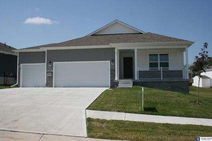 8130 N 170th Street , Bennington, NE 68007