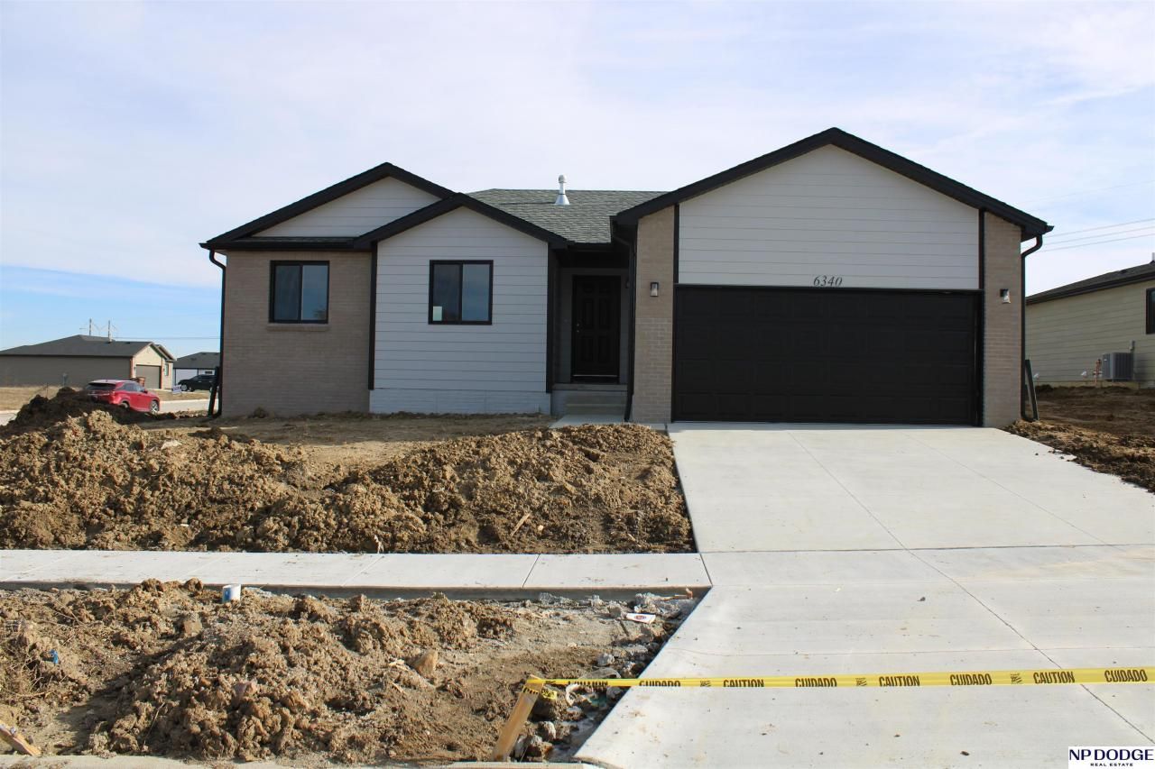 6340 Ambrosia Drive , Lincoln, NE 68521