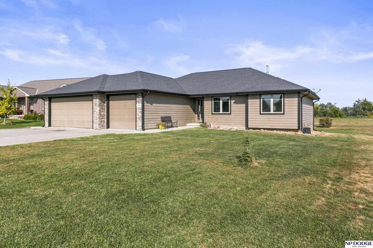 129 Lake View Drive, Tekamah, NE 68029