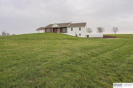 24049 350th Street , Minden, IA 51553