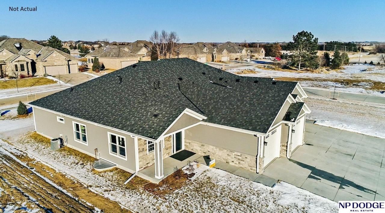 2510 Sievers Place , Roca, NE 68430