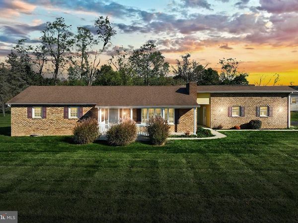 871 IRISHTOWN ROAD, NEW OXFORD, PA 17350