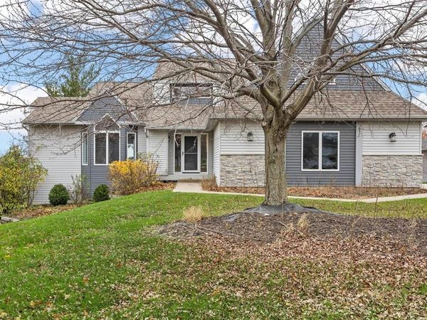 200 Auburn Hills Drive, Coralville, IA 52241
