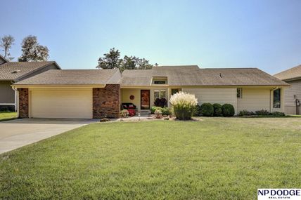 7911 Molokai Drive , Papillion, NE 68046