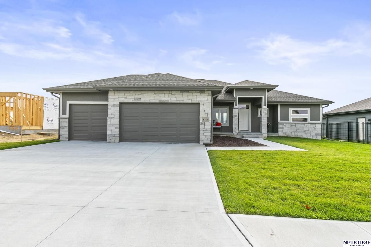 4717 N 192nd Avenue , Omaha, NE 68022