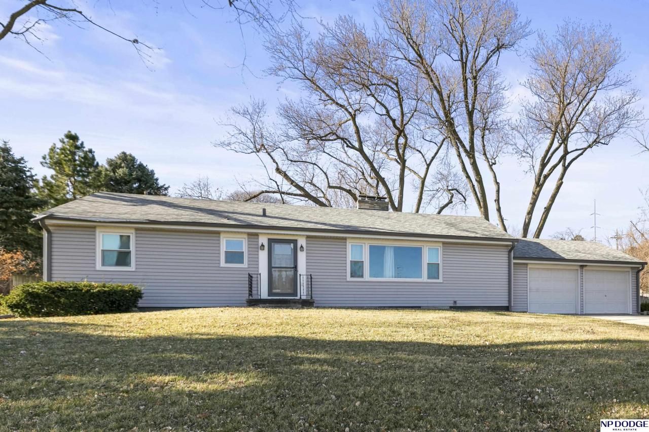 1112 S 93 Avenue , Omaha, NE 68124