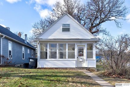 3338 S 17th Street , Omaha, NE 68108
