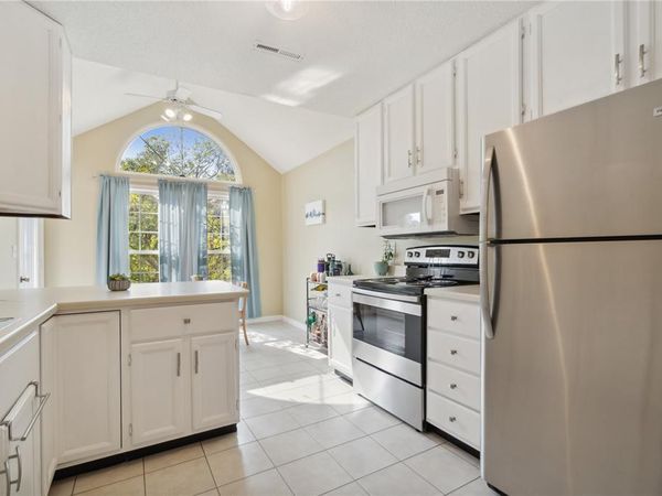 3701 Foxborough Terrace NE, Unit C, Cedar Rapids, IA 52402