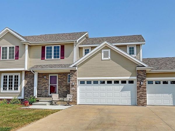 302 Lookout Court SW, Cedar Rapids, IA 52404
