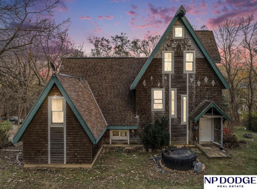 7202 Mormon Bridge Road , Omaha, NE 68152