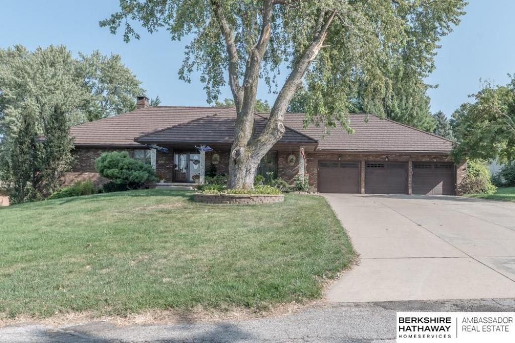 7062 Starlite Drive , Omaha, NE 68152
