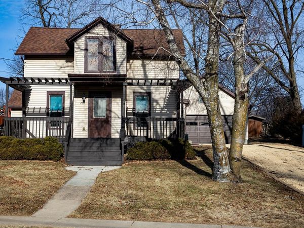 230 E Cedar Street, Platteville, WI 53818