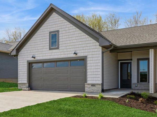 1030 Switchgrass Lane , Ely, IA 52227