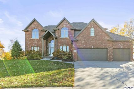7417 N 118th Circle , Omaha, NE 68142