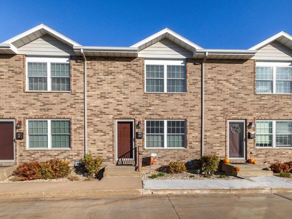 3470 Hillcrest Road, Unit #12, Dubuque, IA 52002