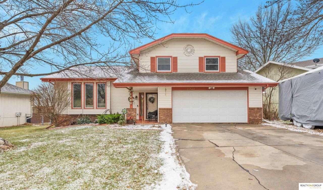 2303 Calvin Drive , Bellevue, NE 68123