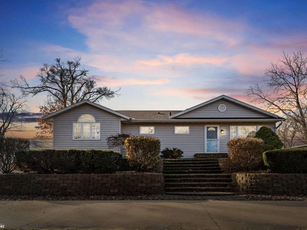2315 Mount Pleasant Street, Burlington, IA 52601