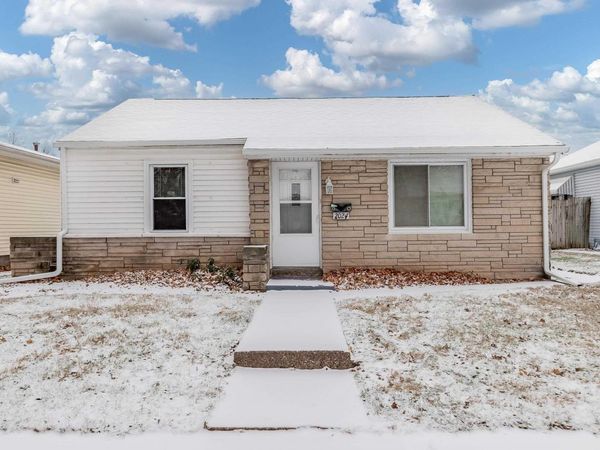 2024 35TH Street, Rock Island, IL 61201